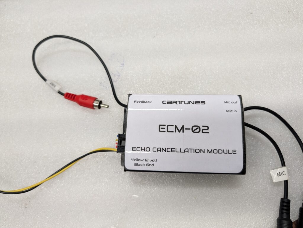 Bluetooth echo cancellation module for aftermarket headunit